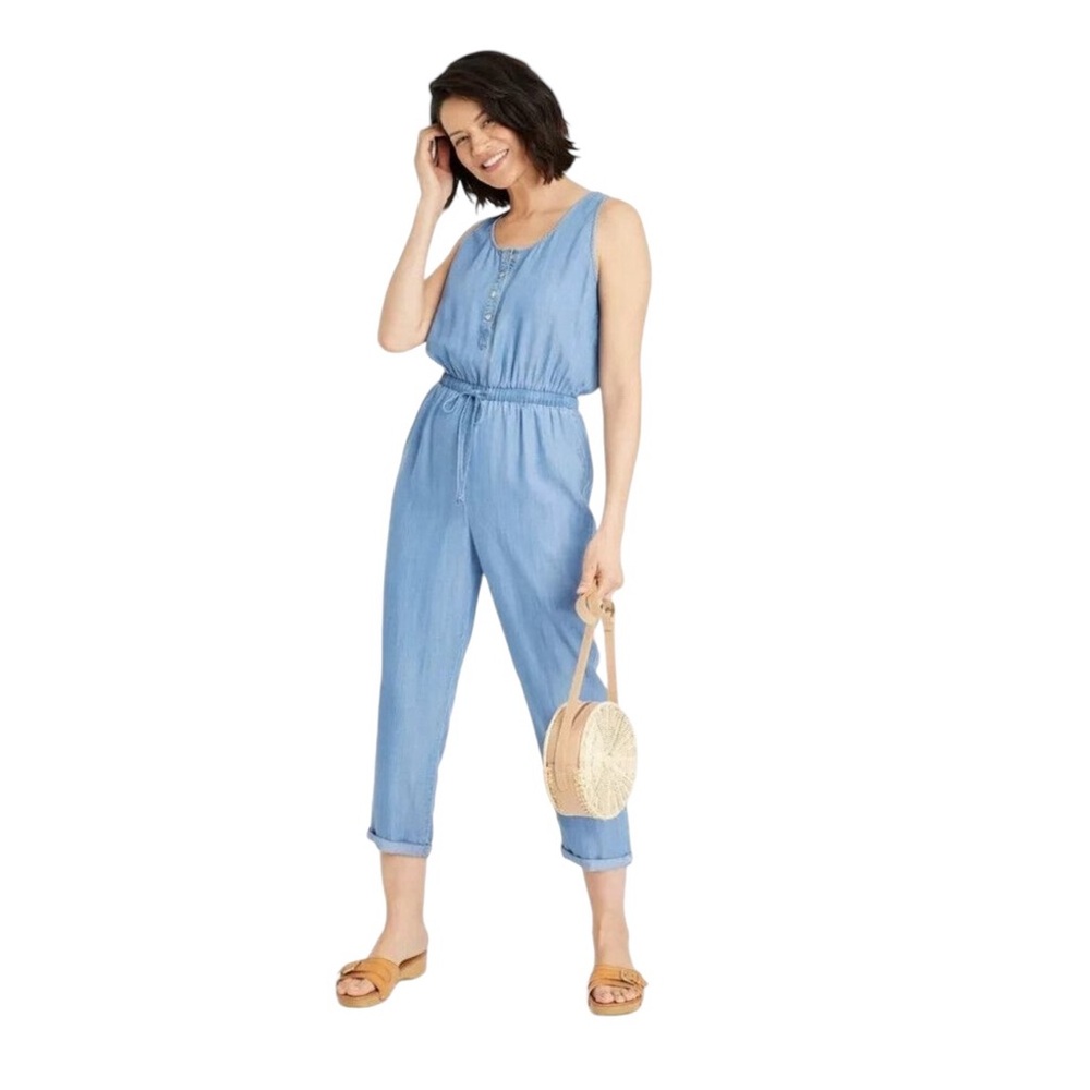 Knox Rose Blue Chambray Jumpsuit NWT size M